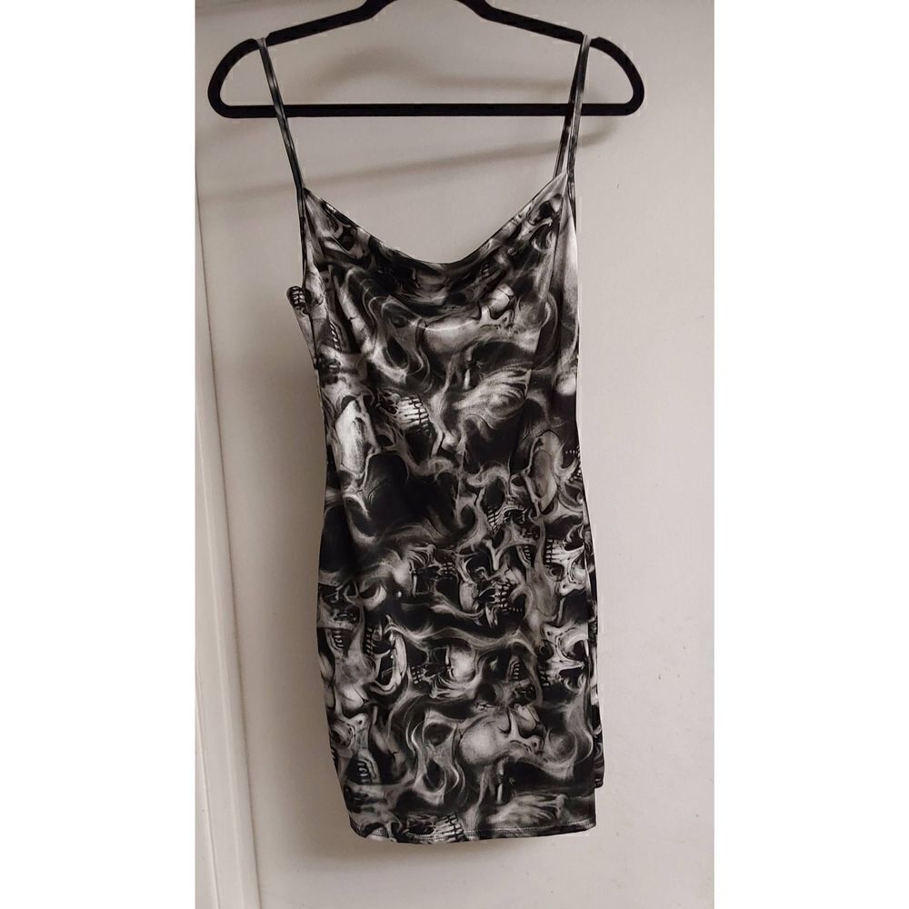 NWOT~New Girl Order Black & White Skull Design Slip Mini Dress Sz 12